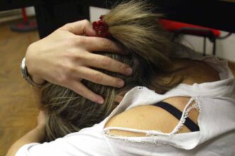 Ragazza Di Ravenna Denuncia Il