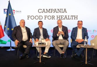 Regione Campania Presenta Alla
