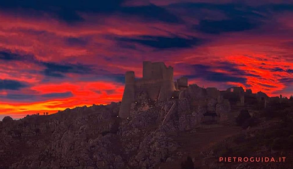 Rocca Calascio Cerca Giovani F