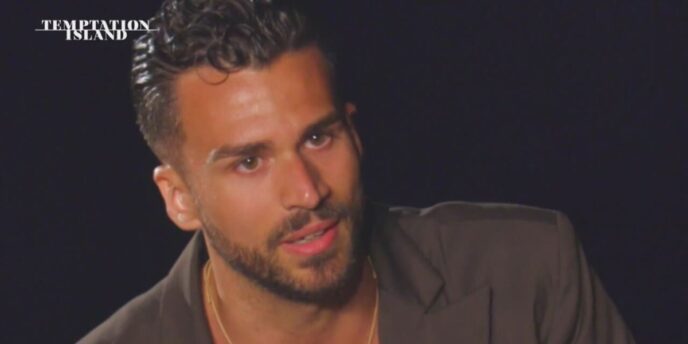 Rosario A Temptation Island 20