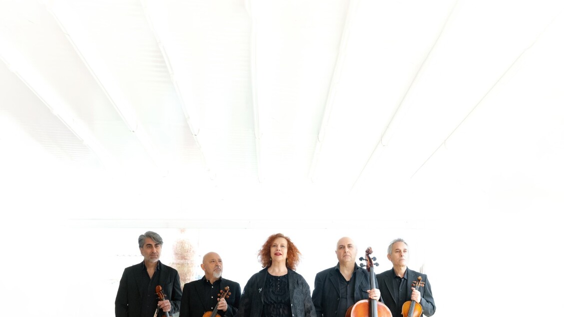 Sarah Jane Morris E Il Solis S