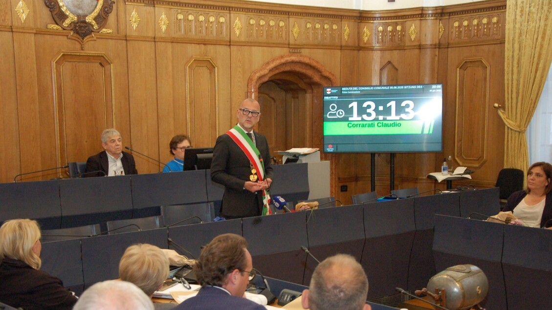 Sindaco Di Bolzano Critica Le28099O