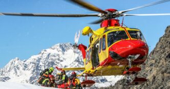 Soccorso A Due Alpinisti Blocc