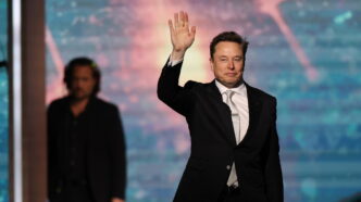 Spacex Investe 2 Miliardi Di D