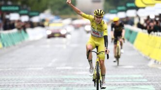 Tadej Pogacar Vince Il Tour De