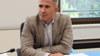 Tagli Del 3325 Alle Ore Lavorat