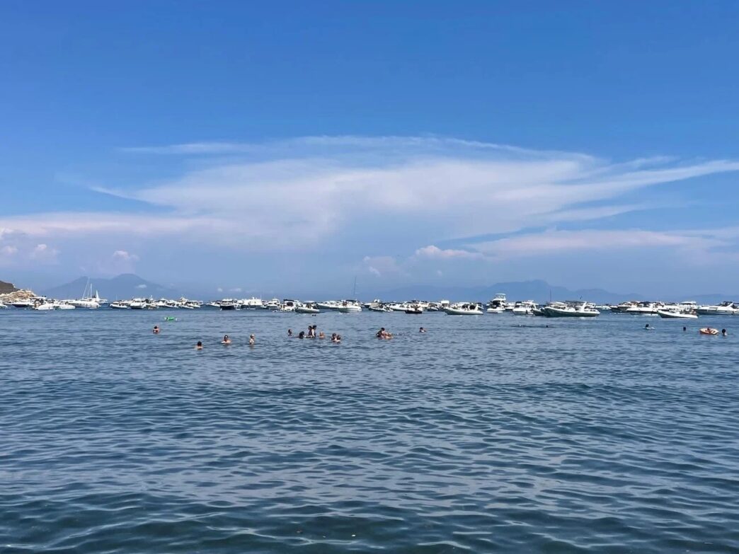 Tensione A Procida Nella Baia