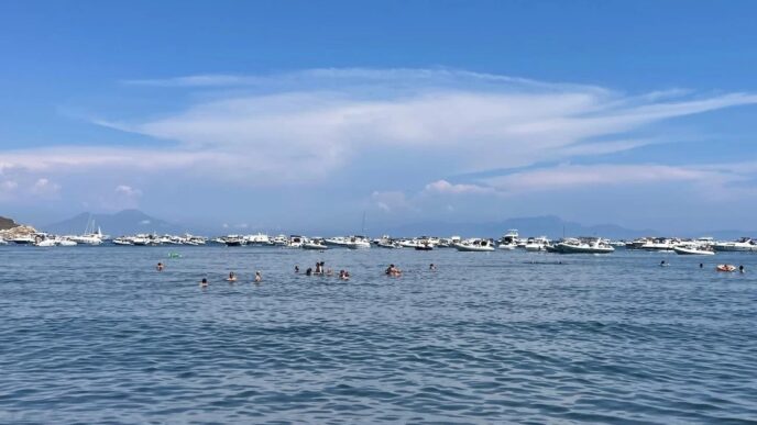 Tensione A Procida Nella Baia