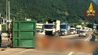 Tir Si Ribalta A Pove Del Grap