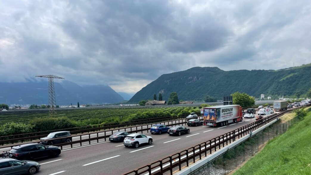 Traffico Intenso Sulle28099Autobren
