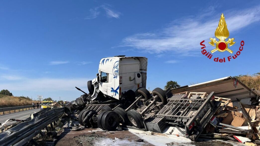 Tragedia Sulla Statale 131 A M