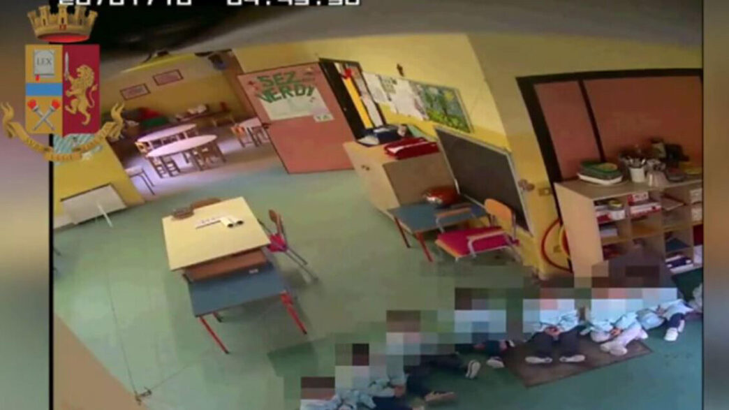 Tre Maestre Sospese Per Un Ann