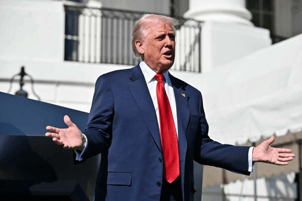 Trump Dalla Scozia Annuncia Nu