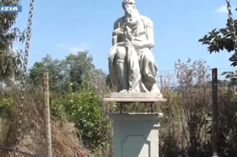 Un Mosc3A8 Di Michelangelo Nascon