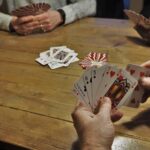 Un Pugno Durante La Partita A Scopa Nel Centro Anziani Di Lesmo: Tensioni E Chiusura Temporanea