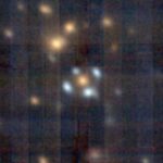 Una Galassia Crea Una Rara Croce Di Einstein Deformando La Luce Proveniente Da Lontano