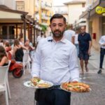 Una Pizzeria Campana Nel Cuore Di Grado Con Cucina Di Mare E Impasti Tradizionali In Chiave Moderna