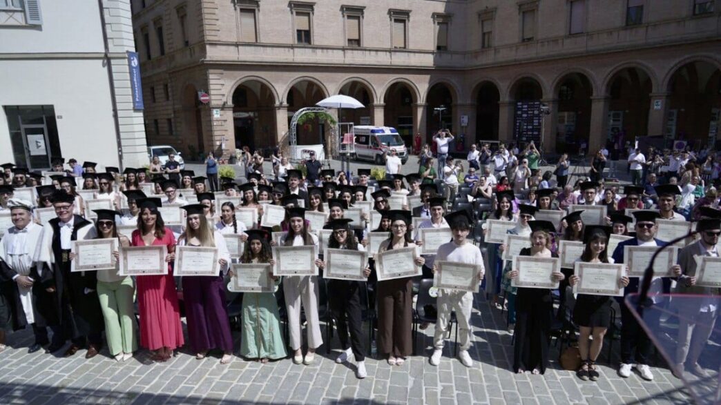 Universitc3A0 Di Macerata3A Oltre