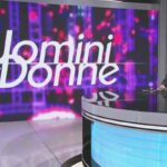 Uomini E Donne, Una Delle Coppie Più Famose Si Sposa: L’Indizio Non Lascia Dubbi