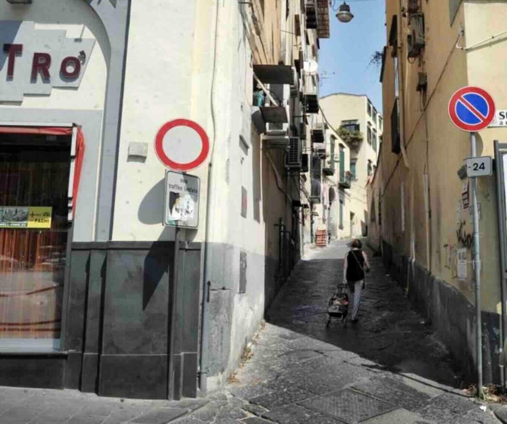 Uomo Arrestato A Napoli Per Ra