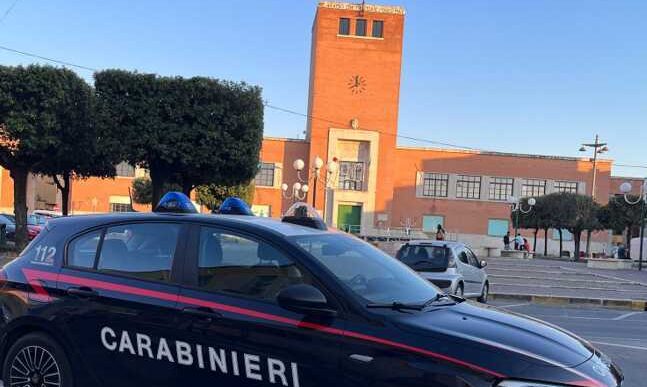 Uomo Di 45 Anni Minaccia Il Su