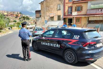 Uomo Di 74 Anni Cade Dal Tetto