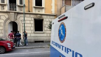 Uomo Trovato Morto Accoltellat