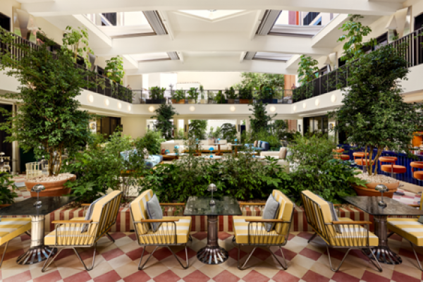 W Florence Inaugura Le28099Hotel Di
