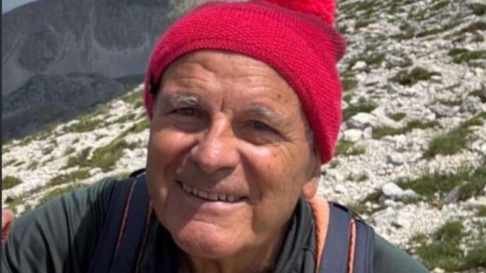 A Le28099Aquila Lutto Per La Morte