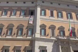 Flash Mob Dei Parlamentari Di