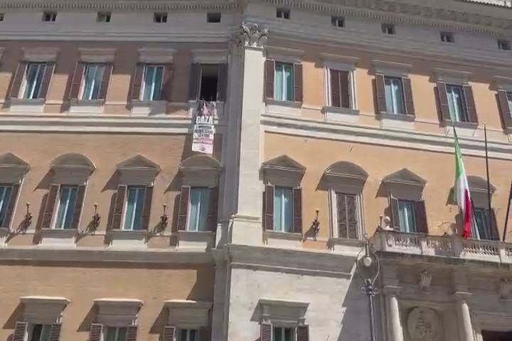 Flash Mob Dei Parlamentari Di