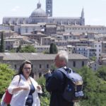 Il Turismo A Siena Registra Un Calo Del 30 Per Cento Dopo Il Palio, Scatta L’allarme Tra Gli Operatori