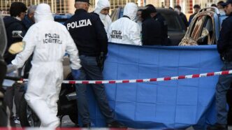 Quattro Coltellate E Sangue A