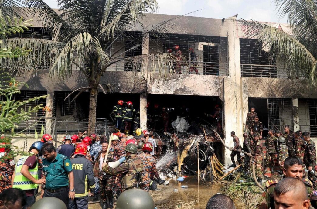 Tragedia A Dacca3A Jet Militare