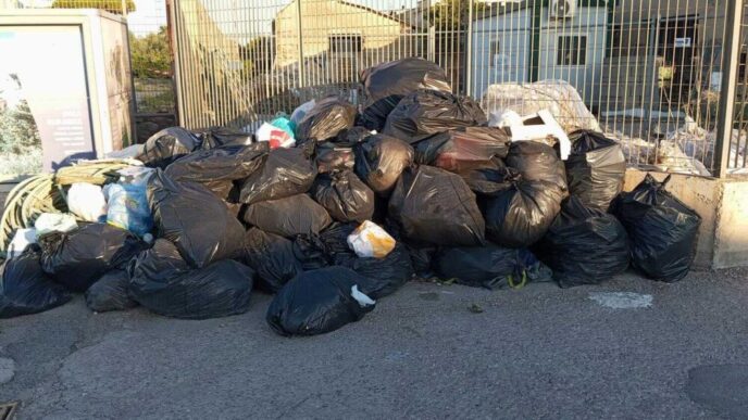 Emergenza Rifiuti A Terracina2C
