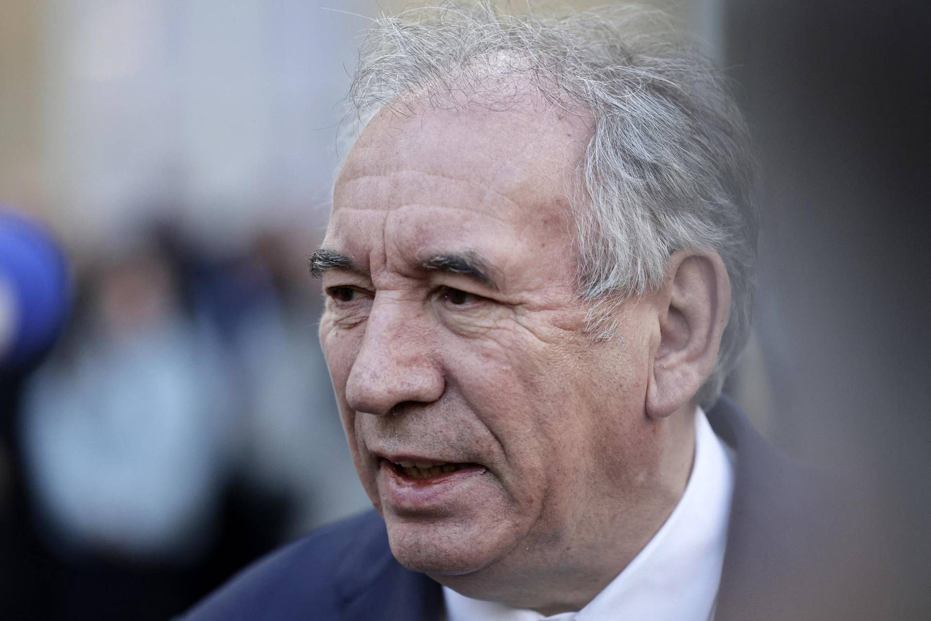 Francesco Bayrou Accusa L27Ital