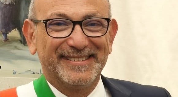 Il Sindaco Di Sulmona Rimane C
