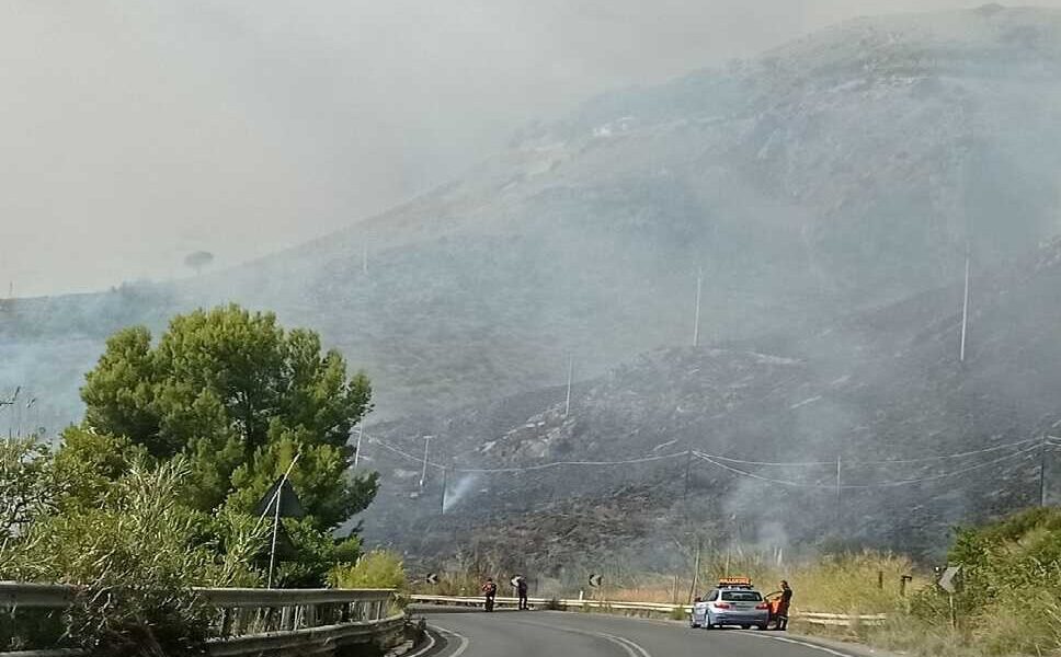 Incendio Nei Monti Aurunci Tra