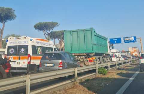 Incidente Sulla Via Pontina A