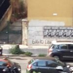 La croce celtica torna ad Acca Larentia nonostante la mozione di rimozione del Municipio VII
