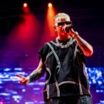 La dolcezza di lazza con il figlio noah conquista i social: il rapper milanese mostra un intenso momento familiare