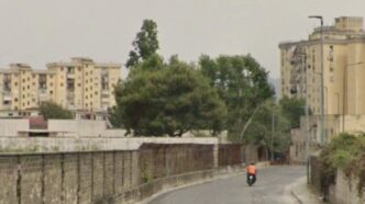 La Polizia Arresta A Scampia U
