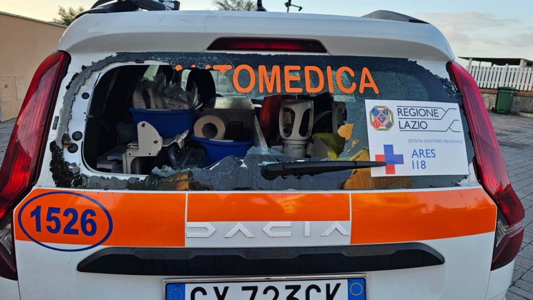 Ladispoli2C Vandali Danneggiano