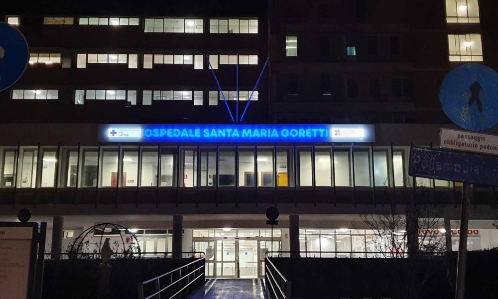 Latina2C Ragazza Di 17 Anni Muo