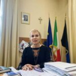 Latina sotto shock per la tragedia della ragazza sedicenne precipitata dopo la bocciatura scolastica