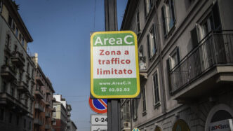 Milano Rinvia Al 2026 Il Divie