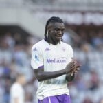 Moise Kean spreca un’occasione d’oro in Torino-fiorentina: la rete mancata a porta vuota scuote il match