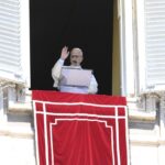 Papa Francesco richiama all’umiltà e accoglienza della Chiesa riflettendo sul Vangelo Di Luca a San Pietro