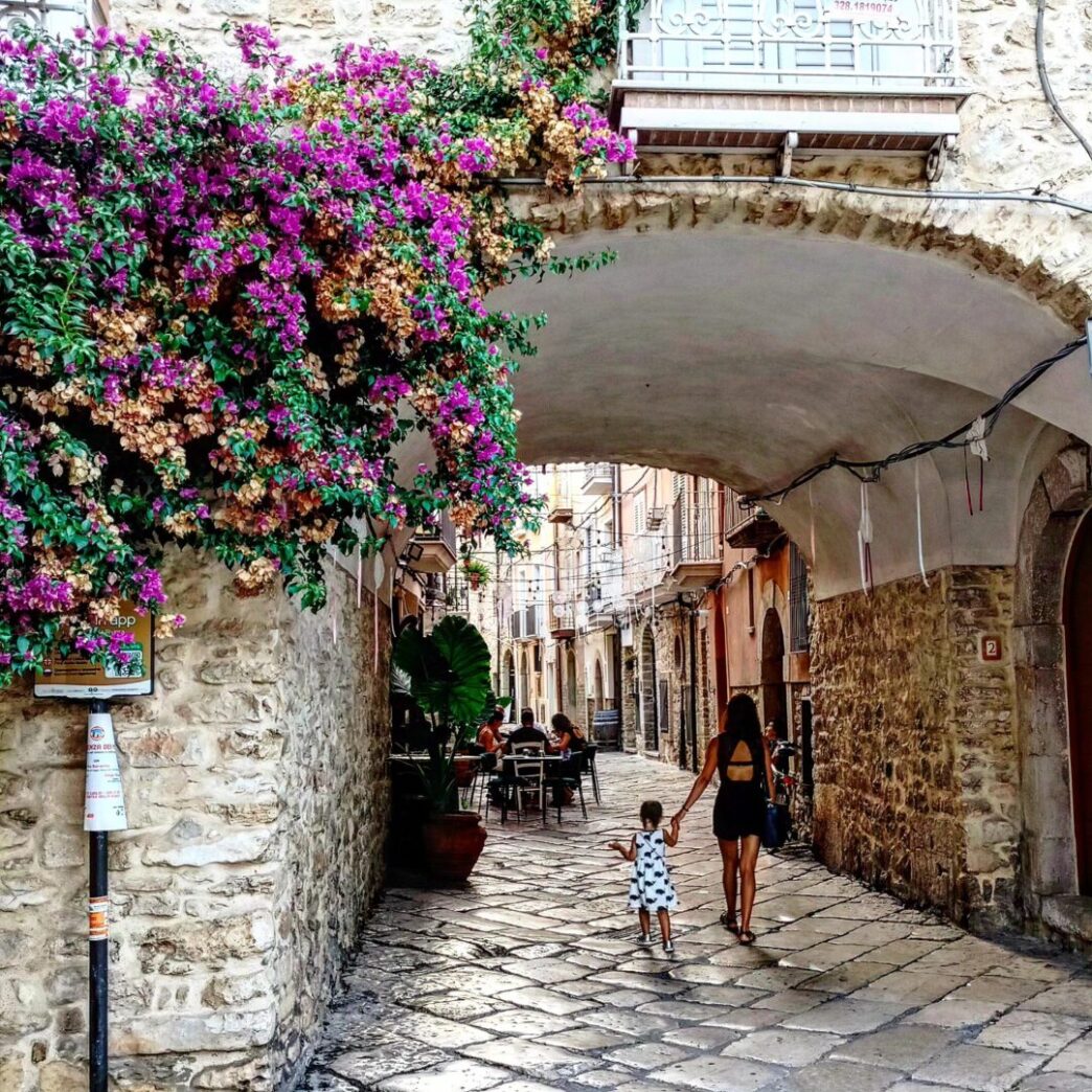 Sei Passeggiate Artistiche Nel
