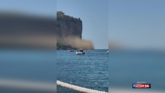 Smottamento Sul Costone Di Vic